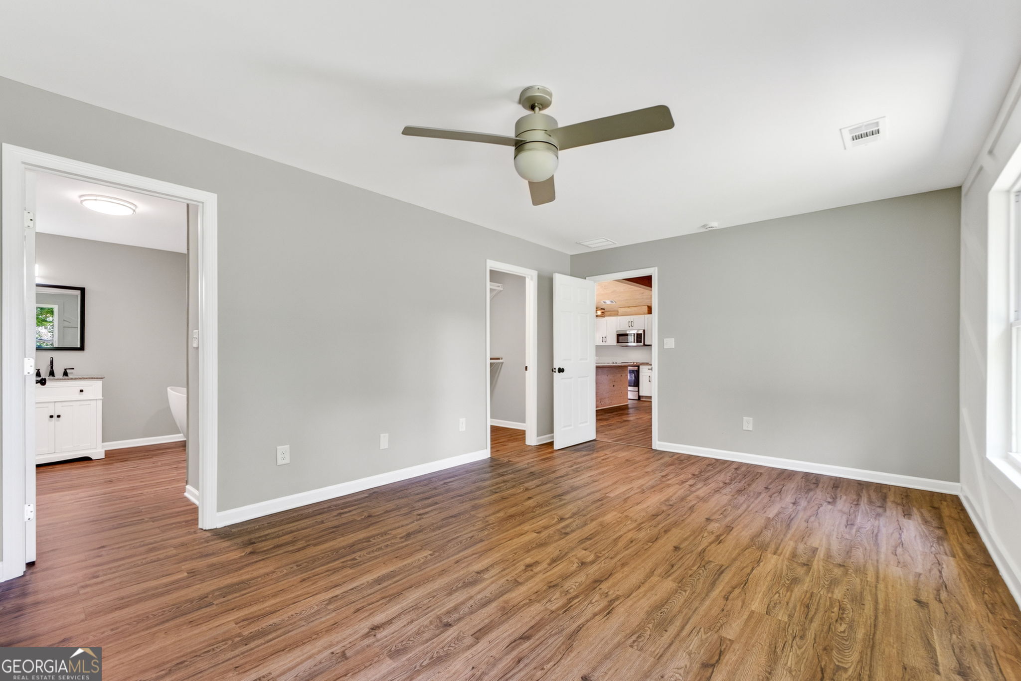 900 Swint Road