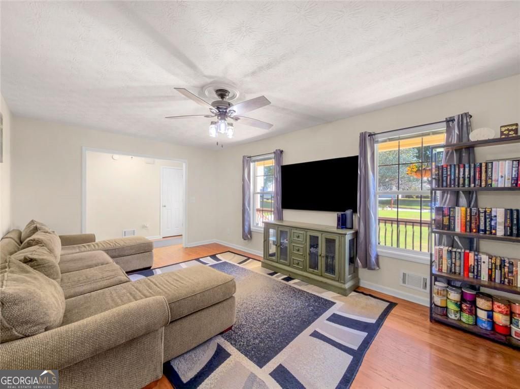 368 Cattlemans Circle Circle