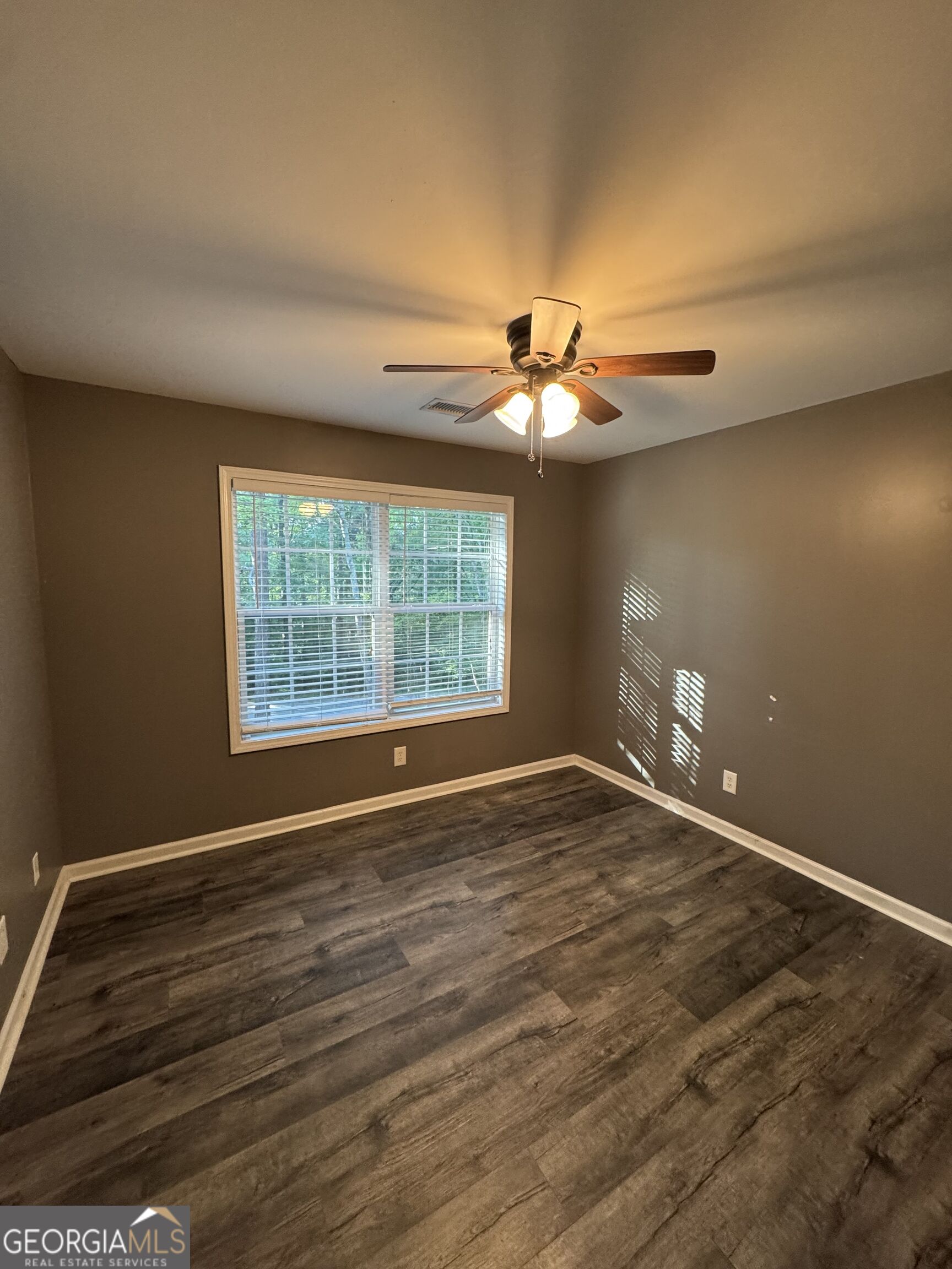 251 Pelican Circle
