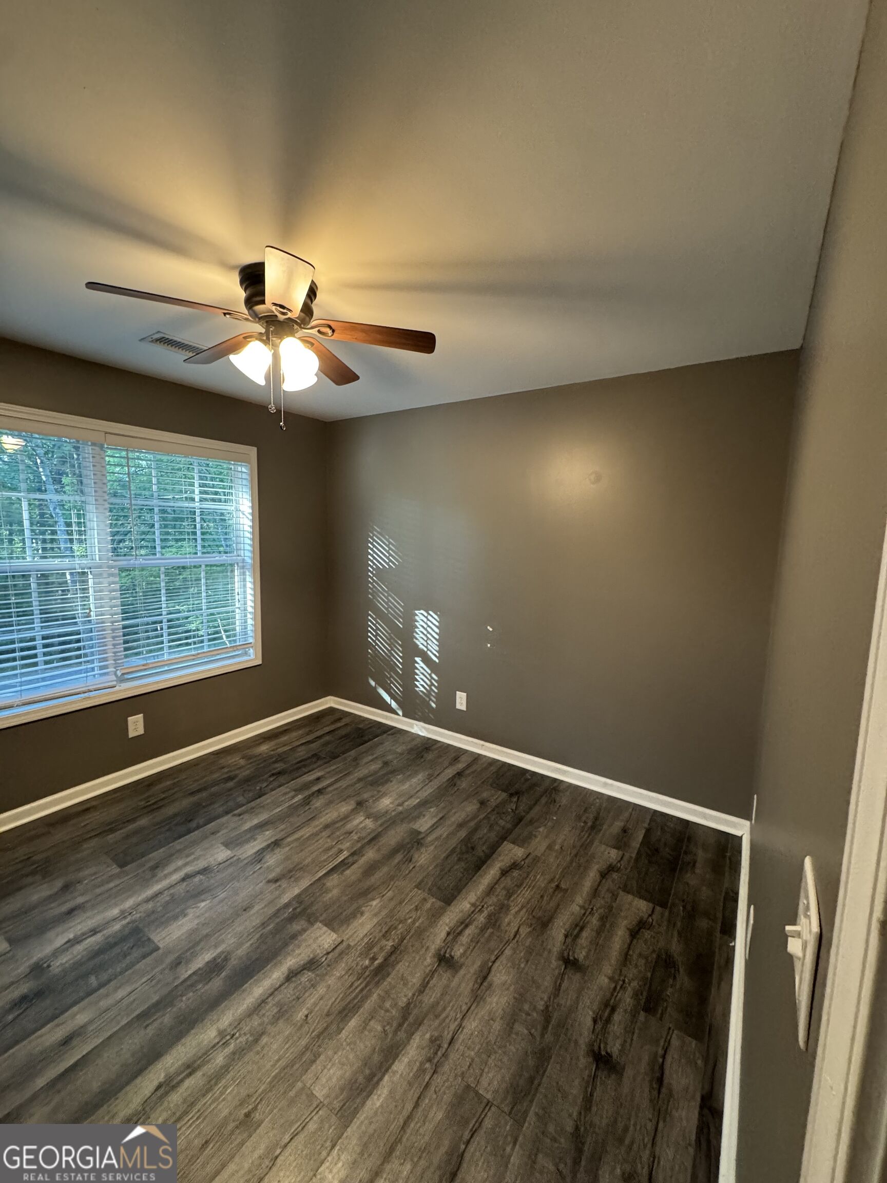 251 Pelican Circle