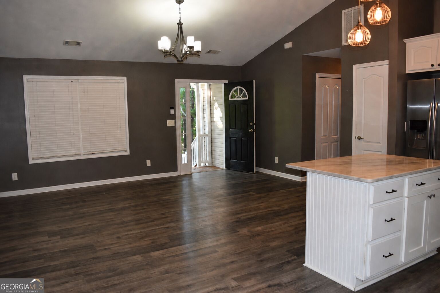 251 Pelican Circle