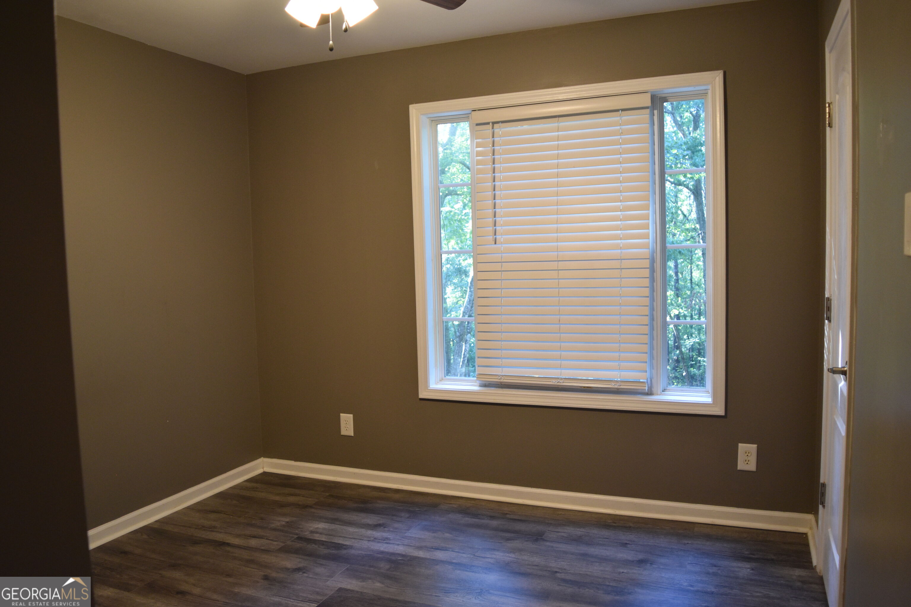 251 Pelican Circle