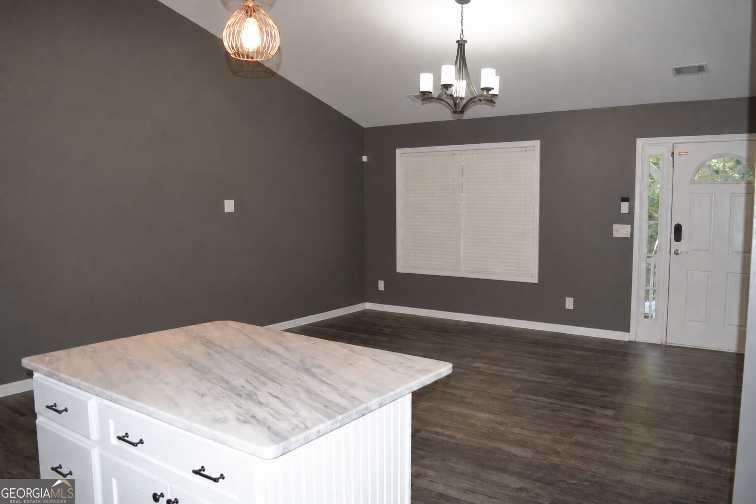 251 Pelican Circle