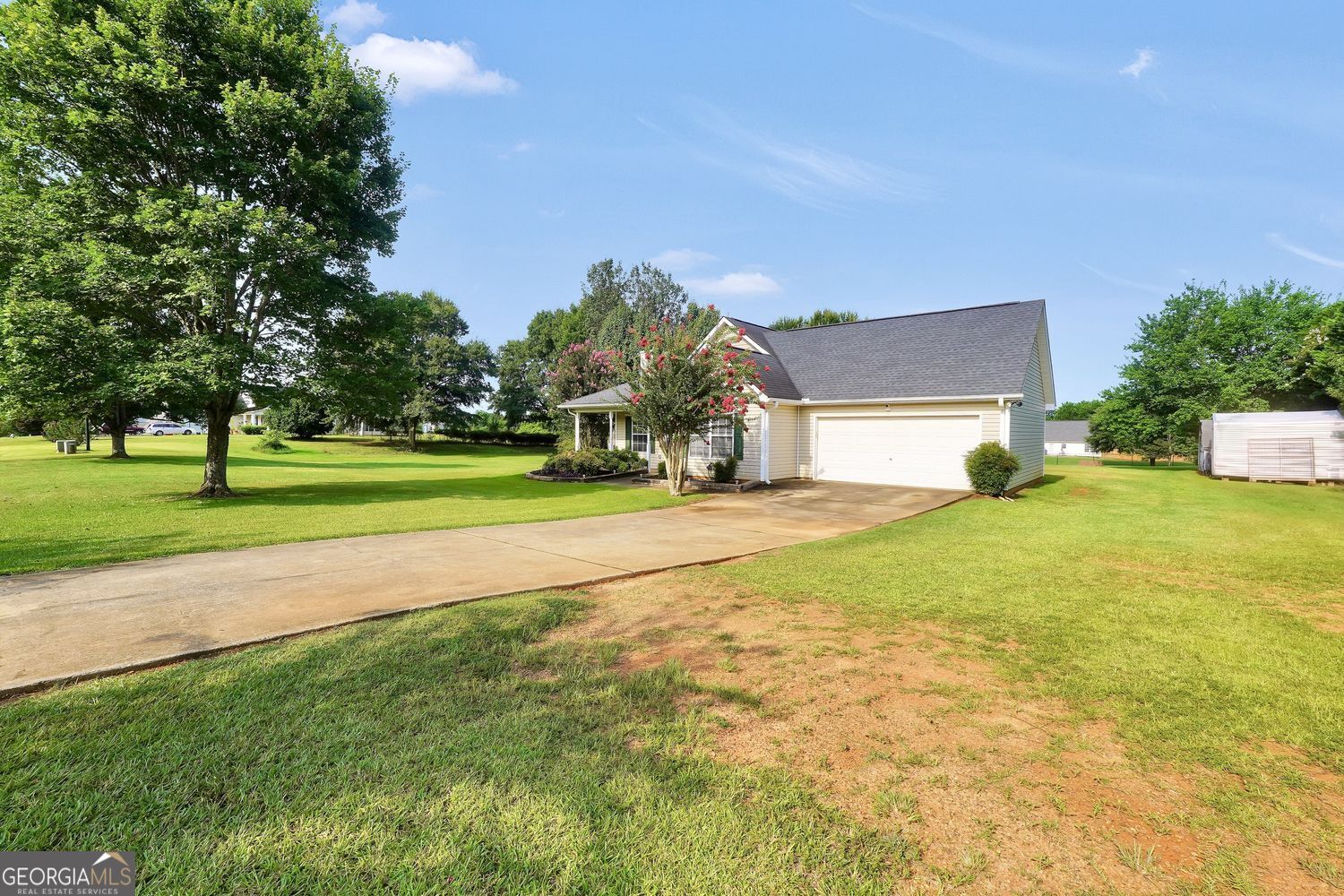 1130 Larkspur Drive