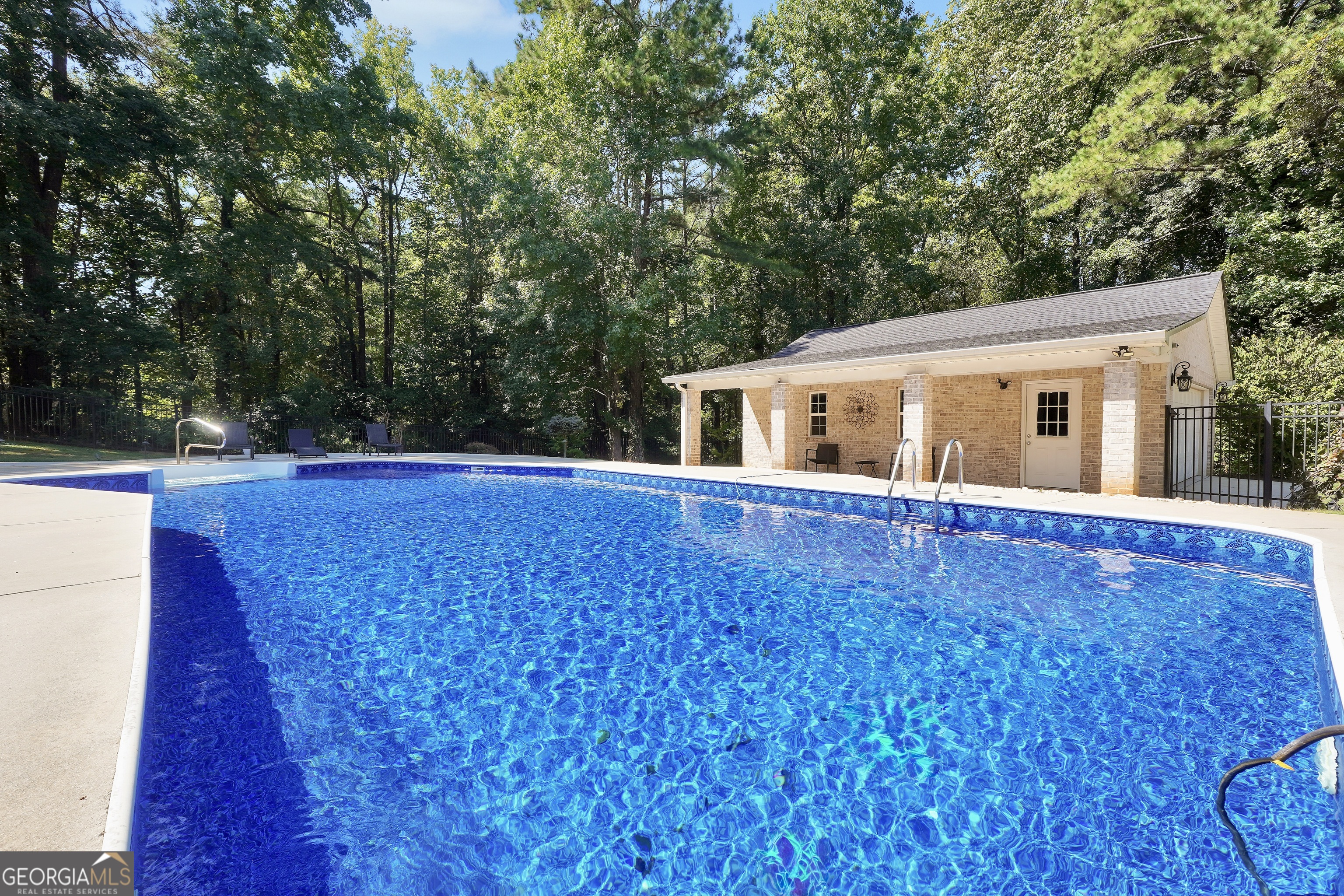 1202 Persimmon Way
