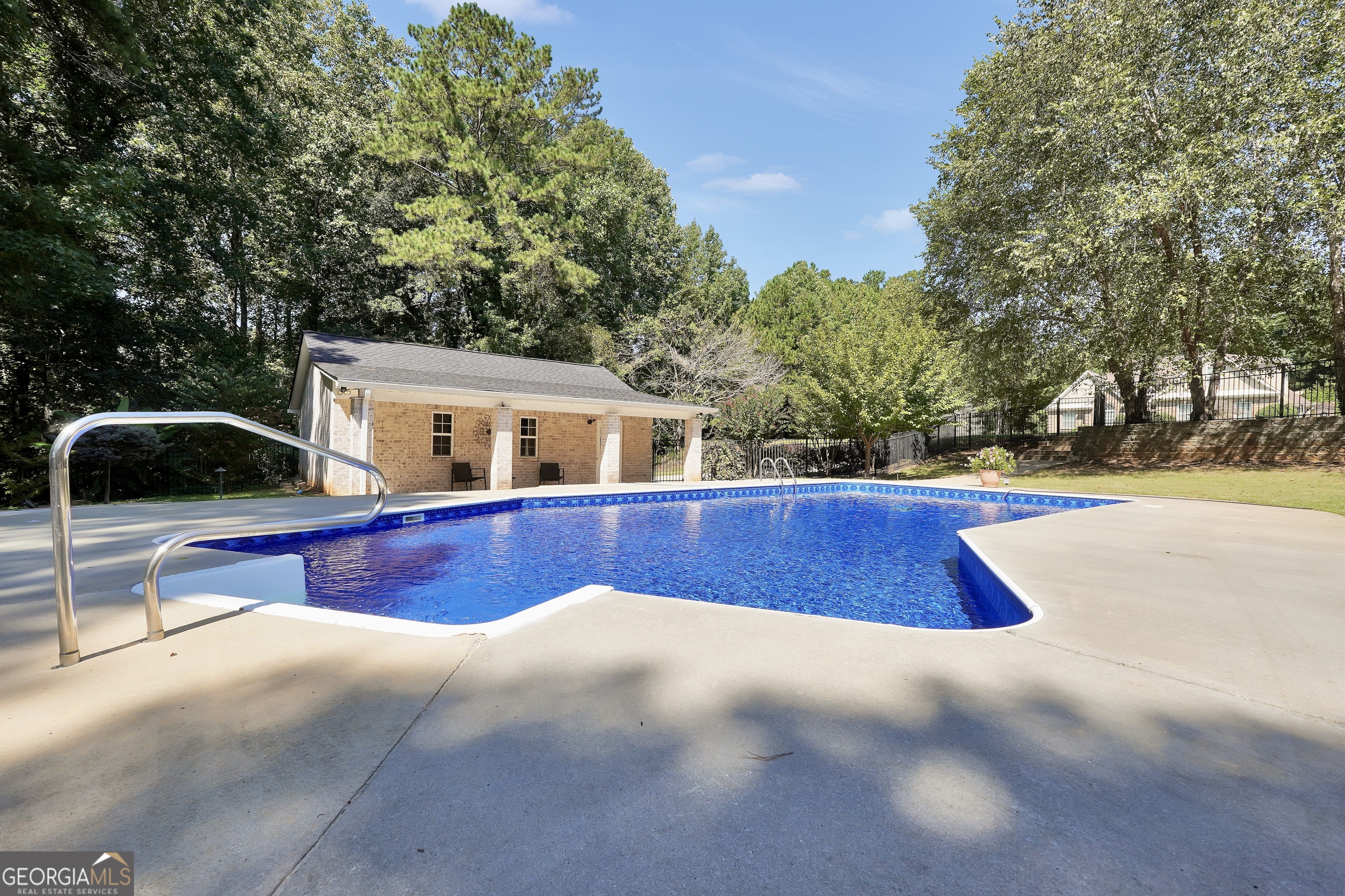 1202 Persimmon Way