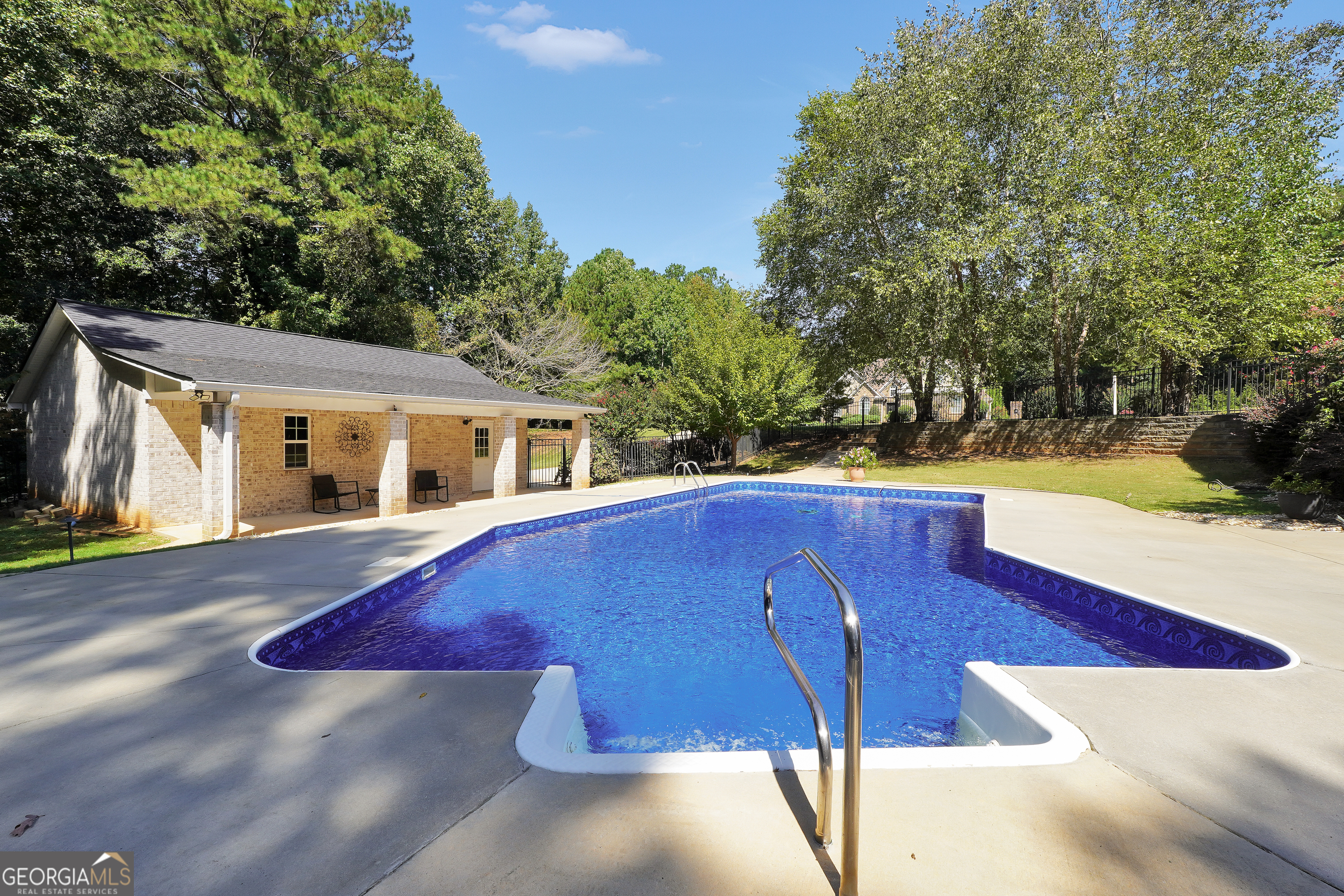 1202 Persimmon Way