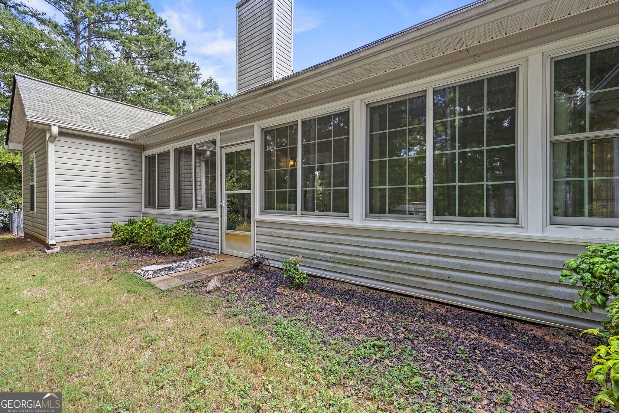1231 Snapping Shoals Road