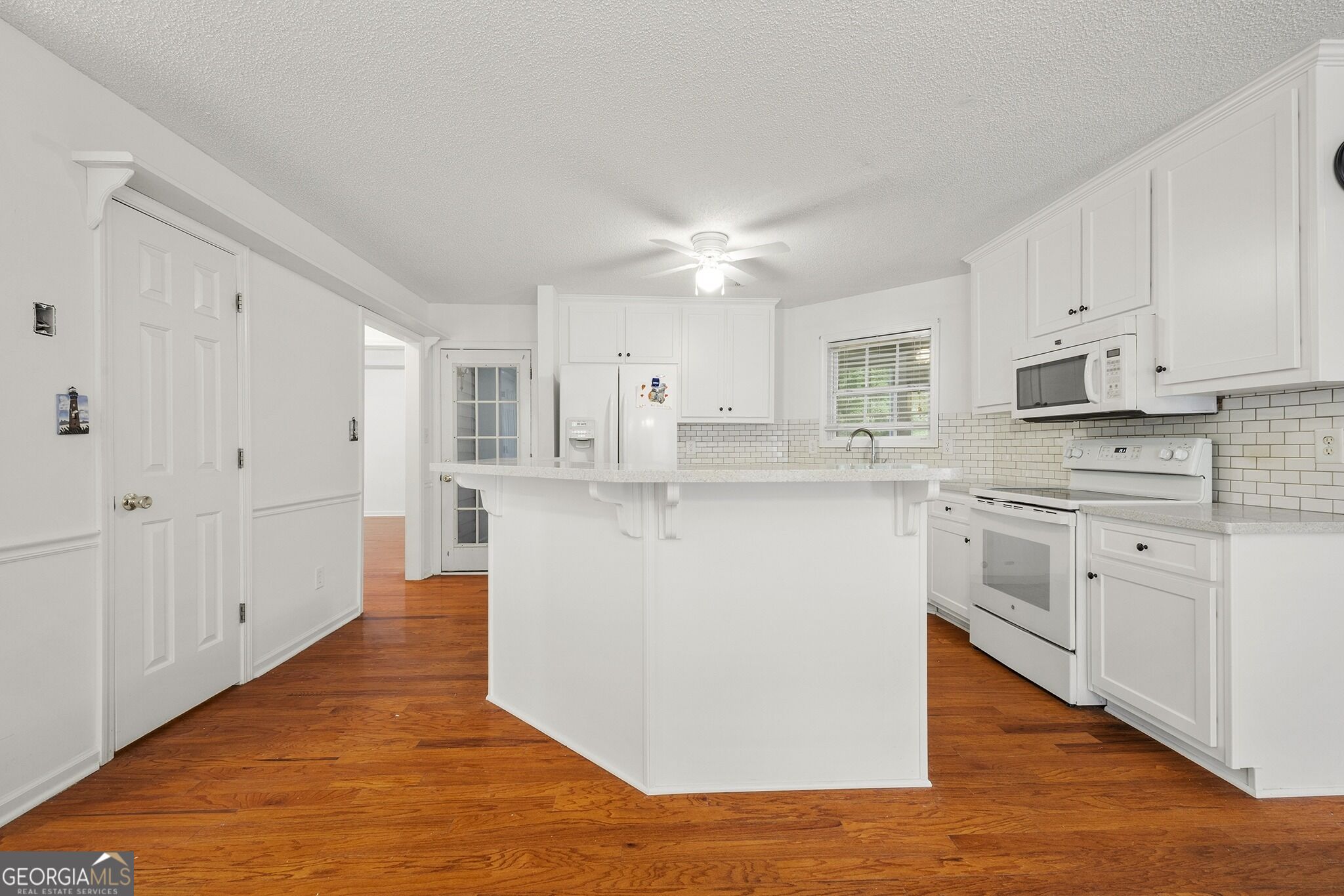 1231 Snapping Shoals Road
