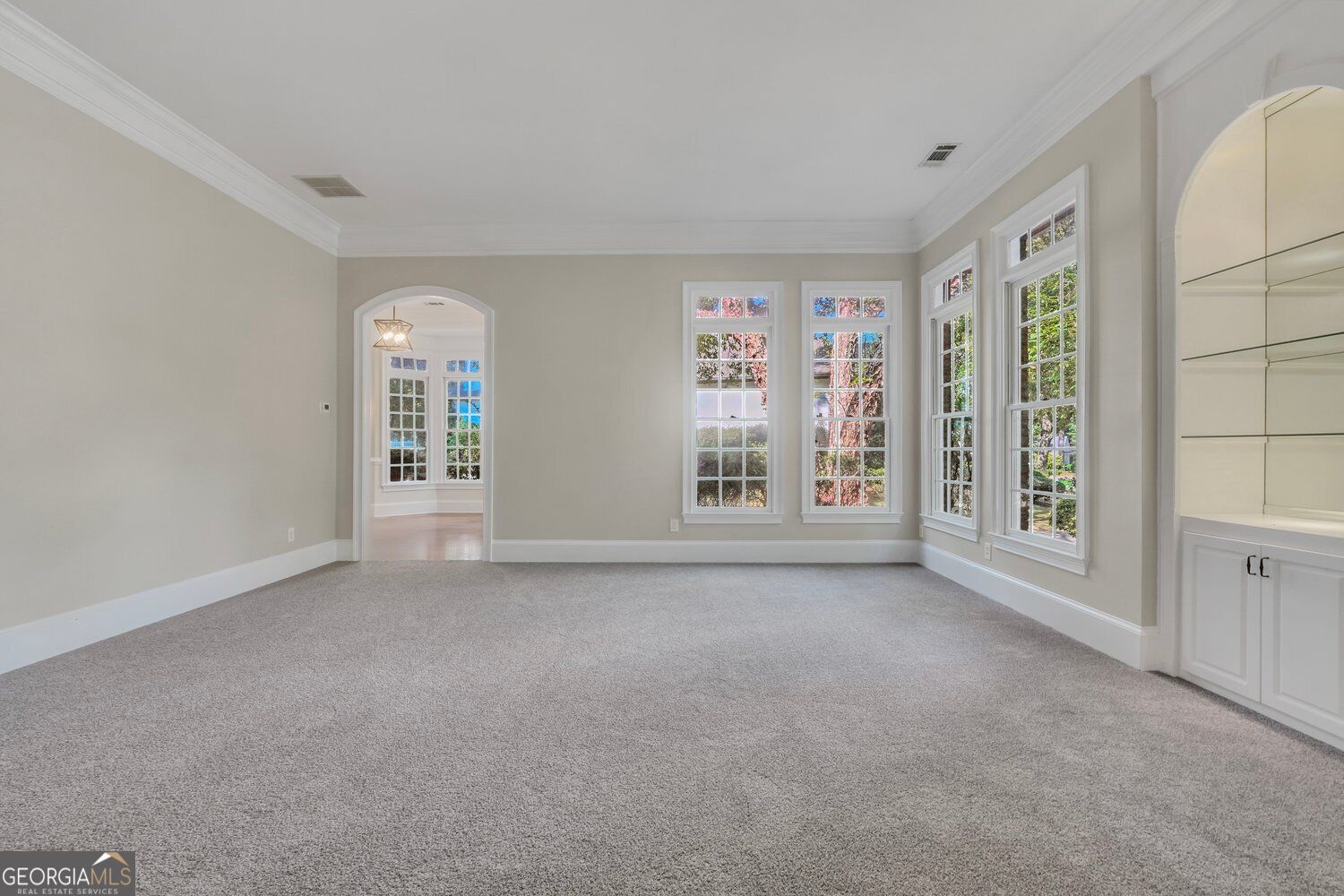 307 Montrose Drive