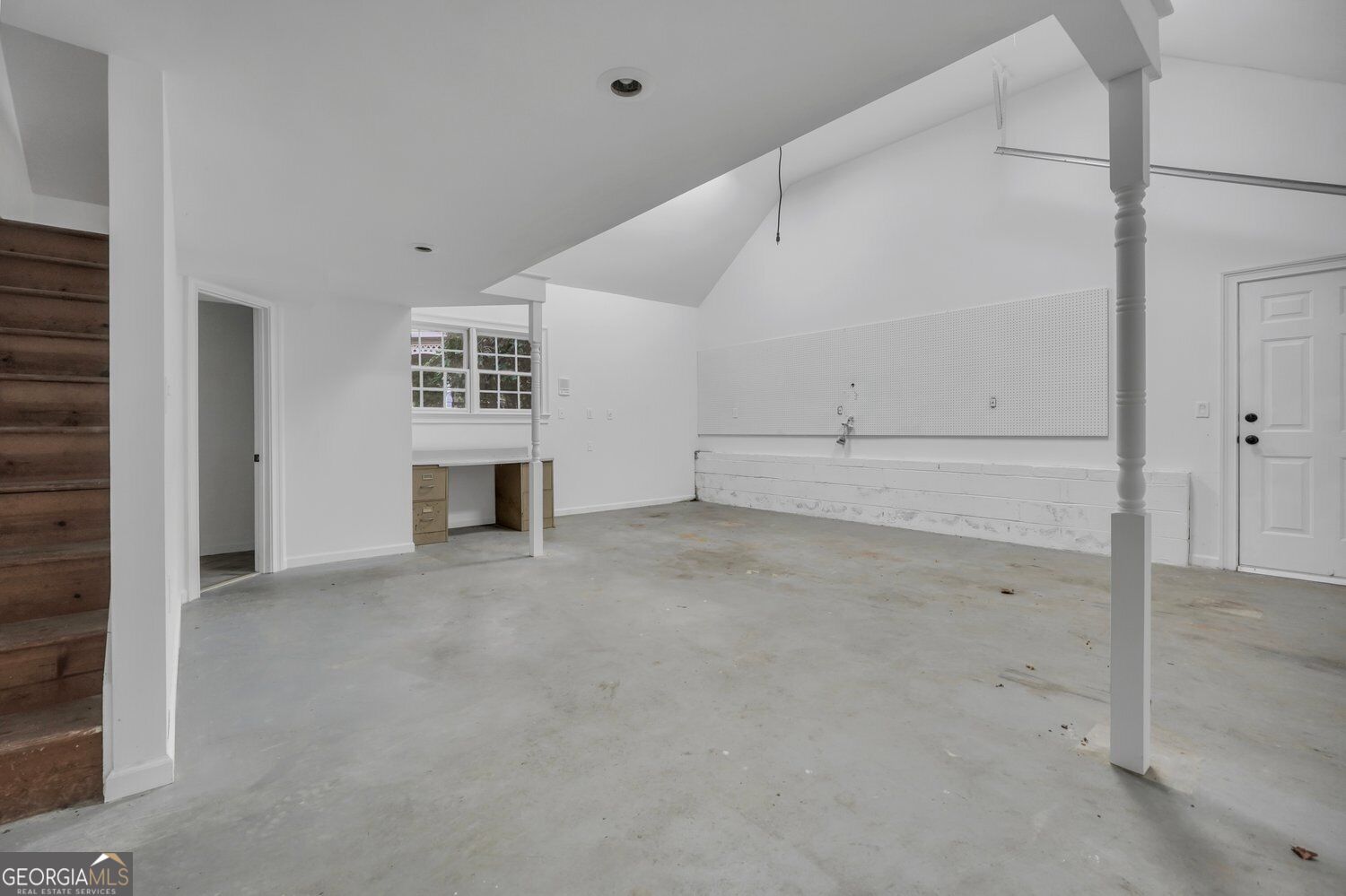 307 Montrose Drive