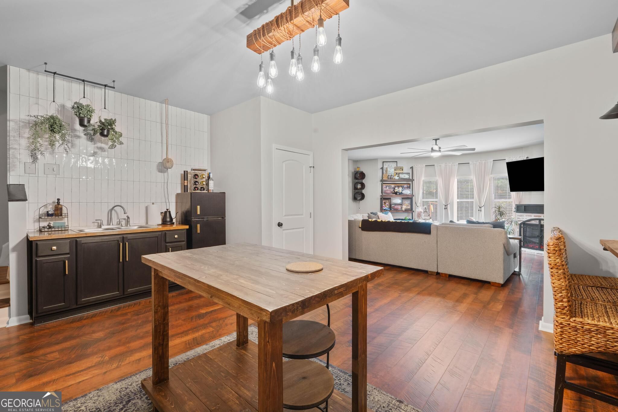 232 Seth Terrace