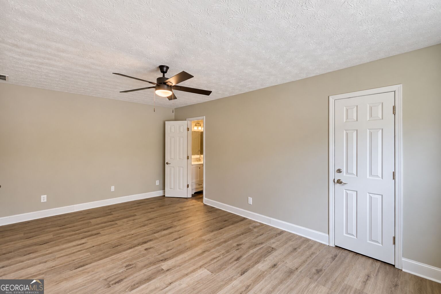 4302 Derbyshire Trace SE