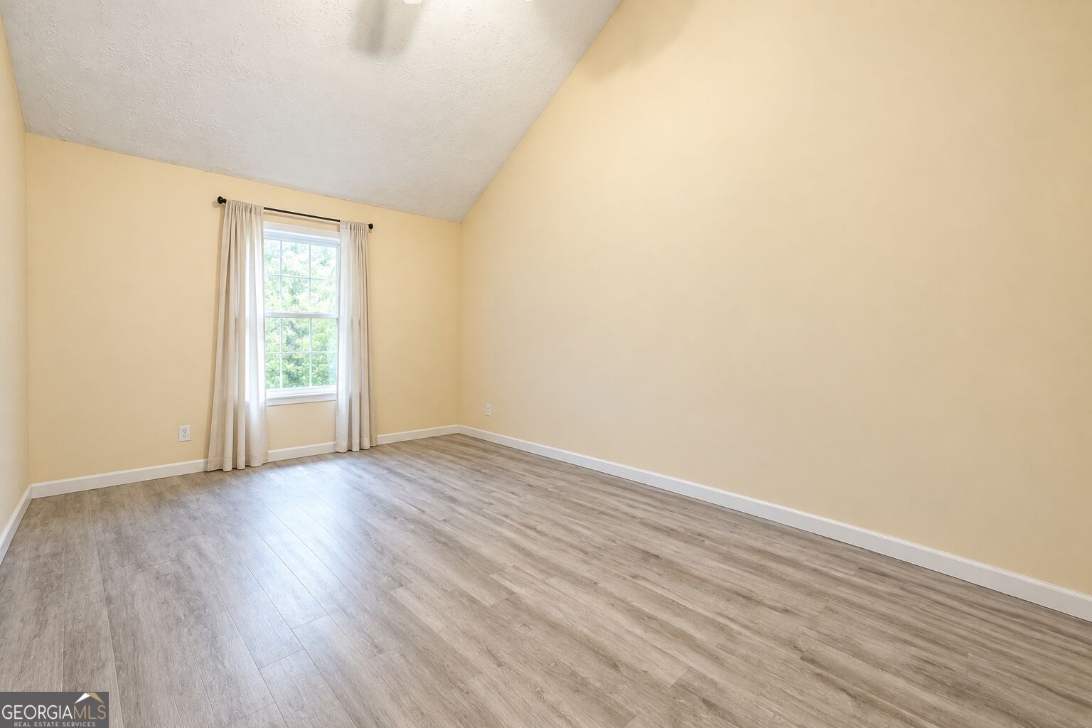 415 Underwood Court