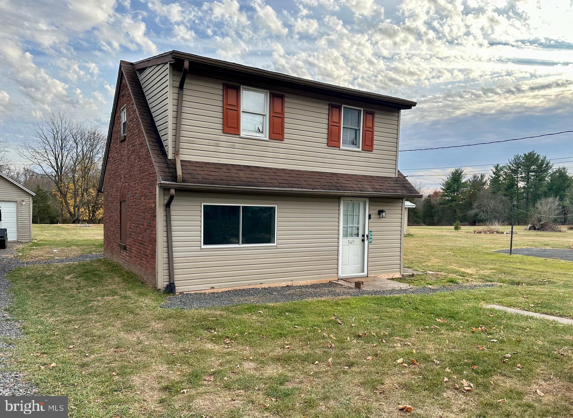 569 Trumbauersville Rd