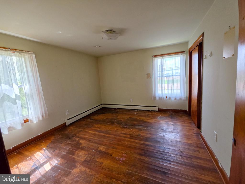 624 SADSBURY ROAD