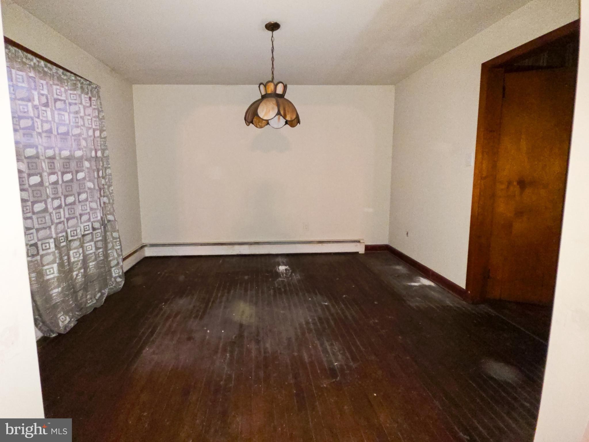 624 SADSBURY ROAD