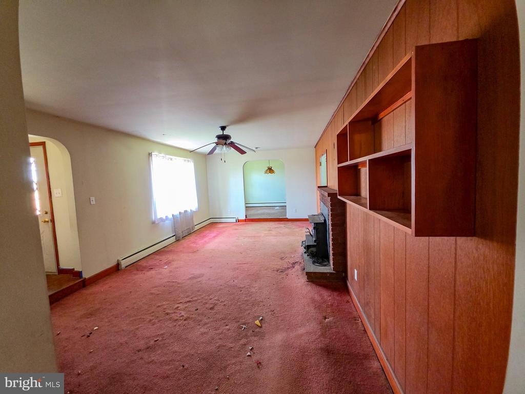 624 SADSBURY ROAD