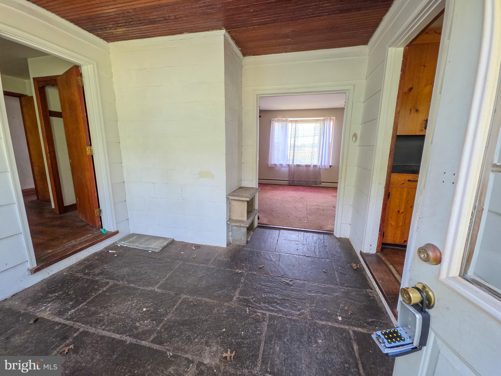 624 SADSBURY ROAD