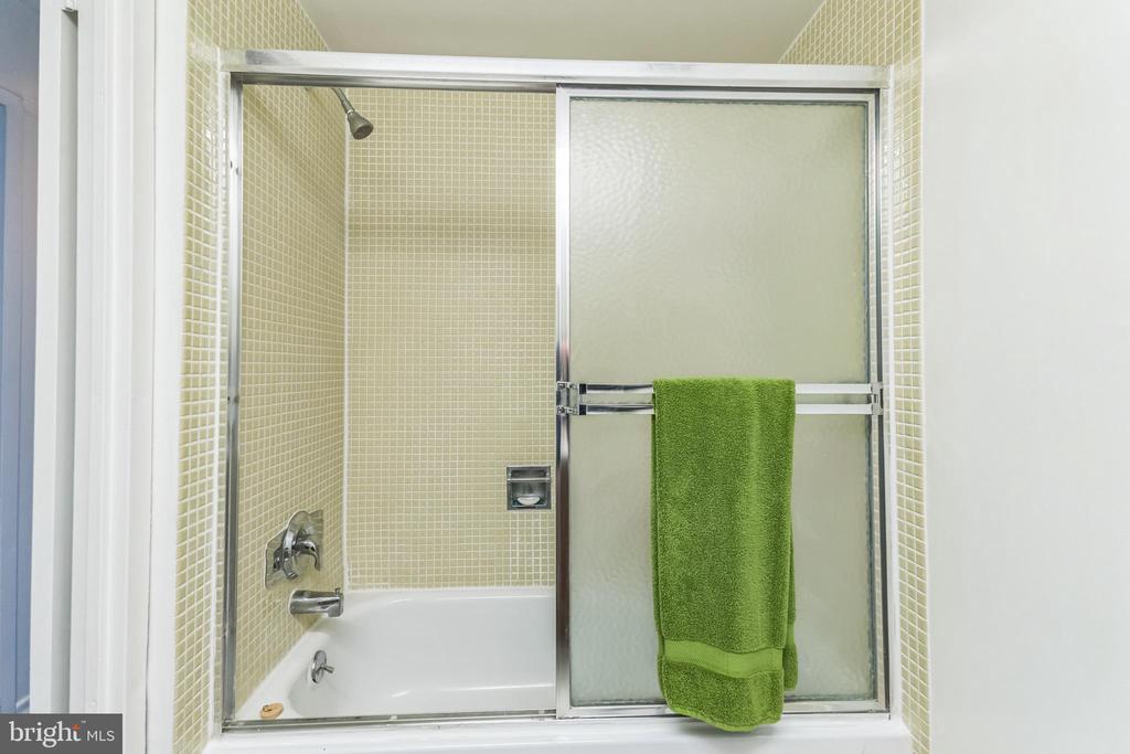 100 West Ave #305s