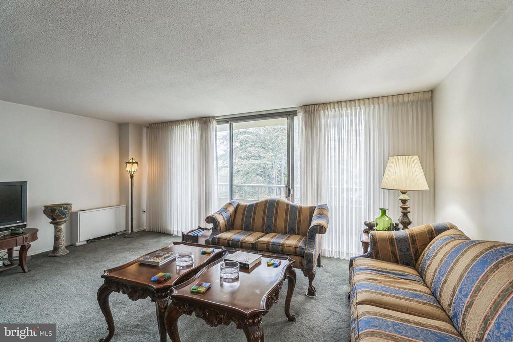 100 West Ave #305s
