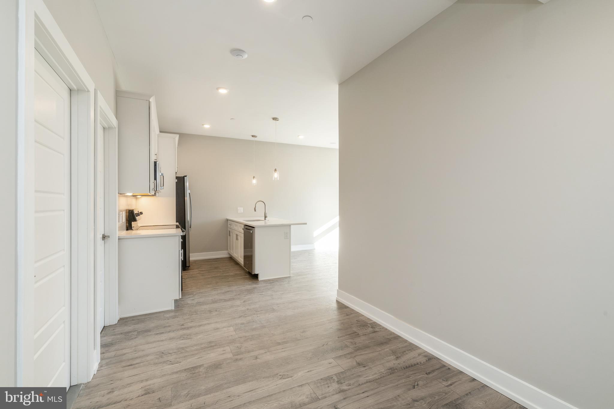 2209-11 N Broad St #303