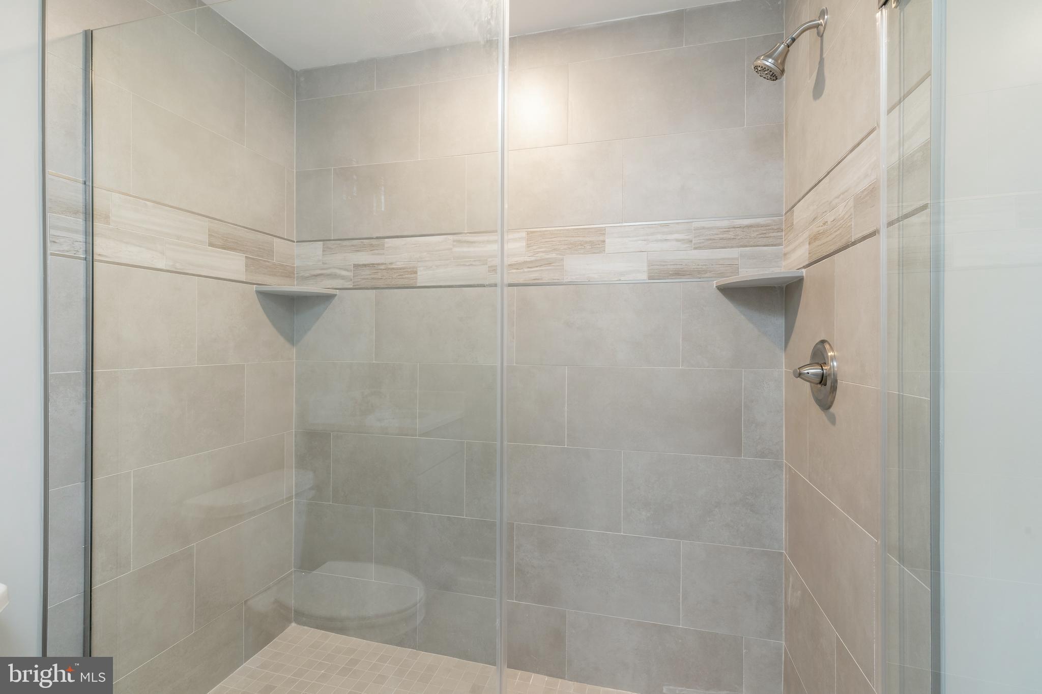 2209-11 N Broad St #303