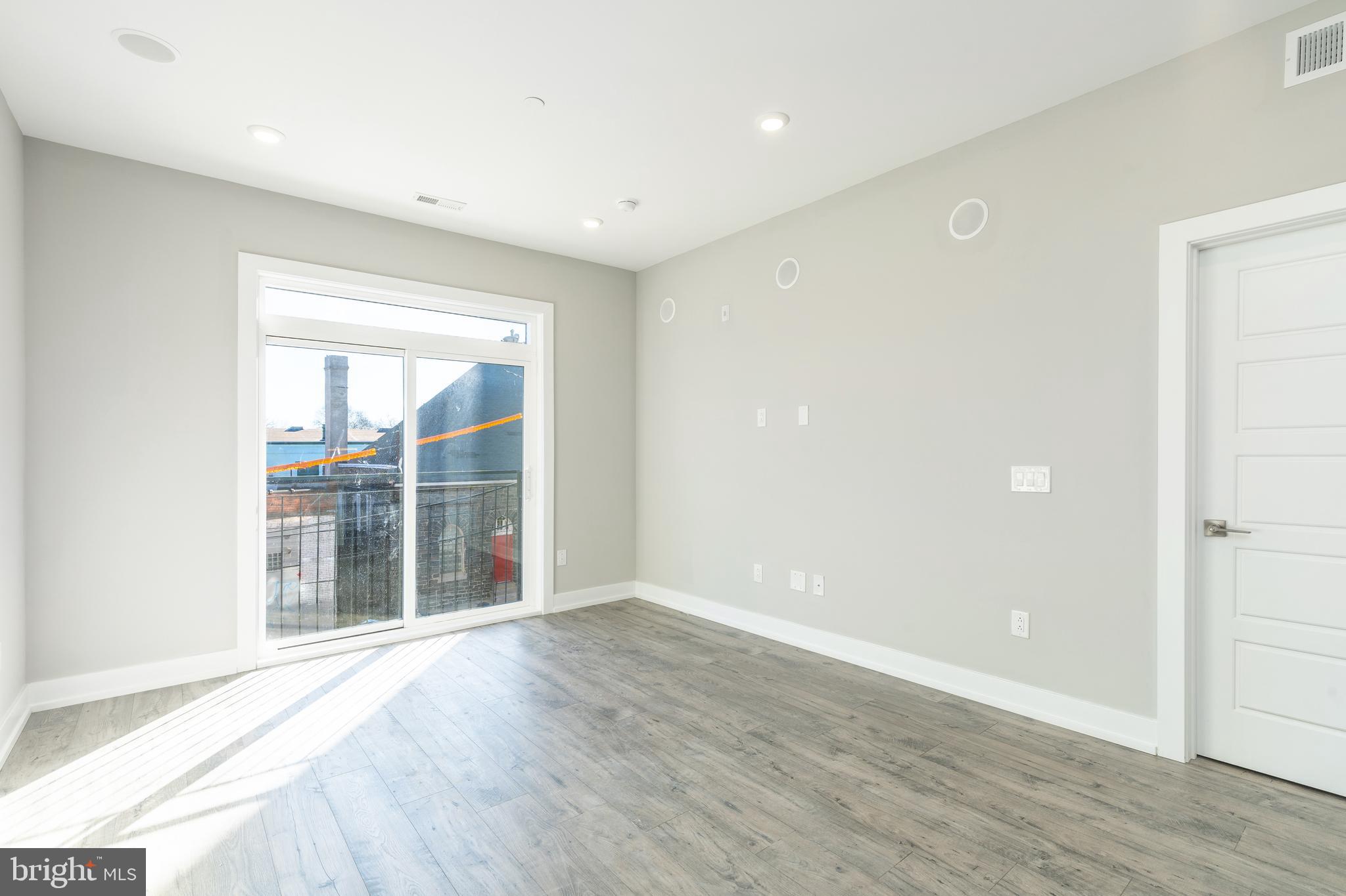 2209-11 N Broad St #303