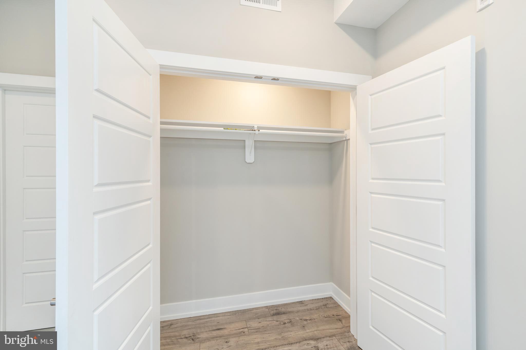 2209-11 N Broad St #303