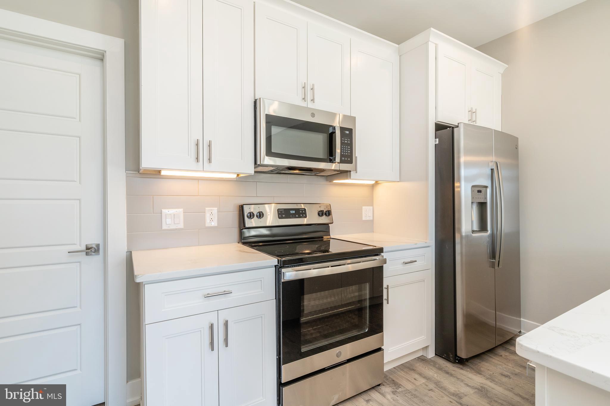 2209-11 N Broad St #303