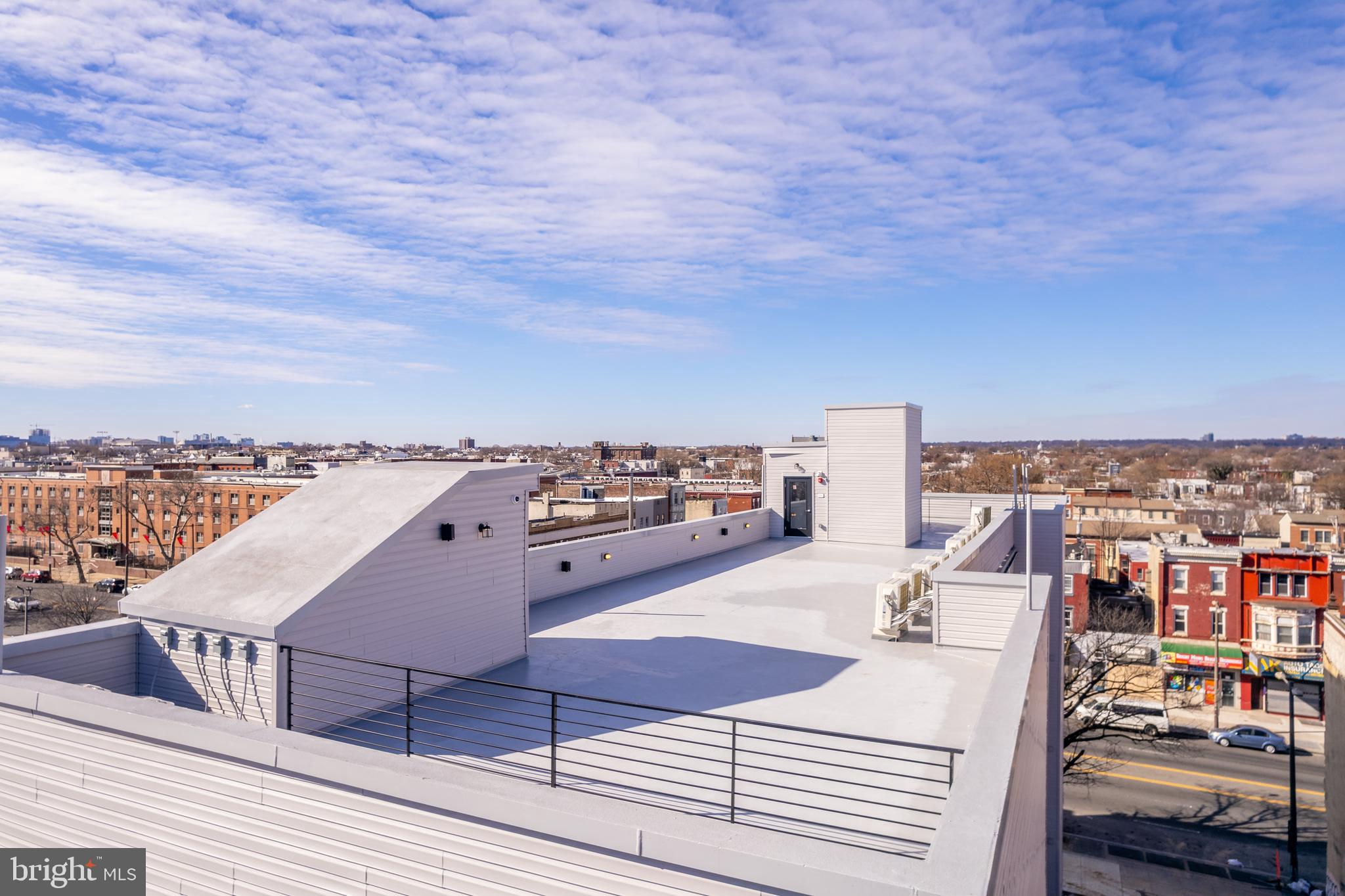 2209-11 N Broad St #303