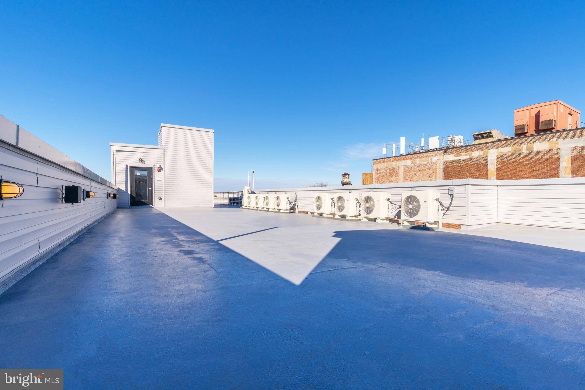 2209-11 N Broad St #303