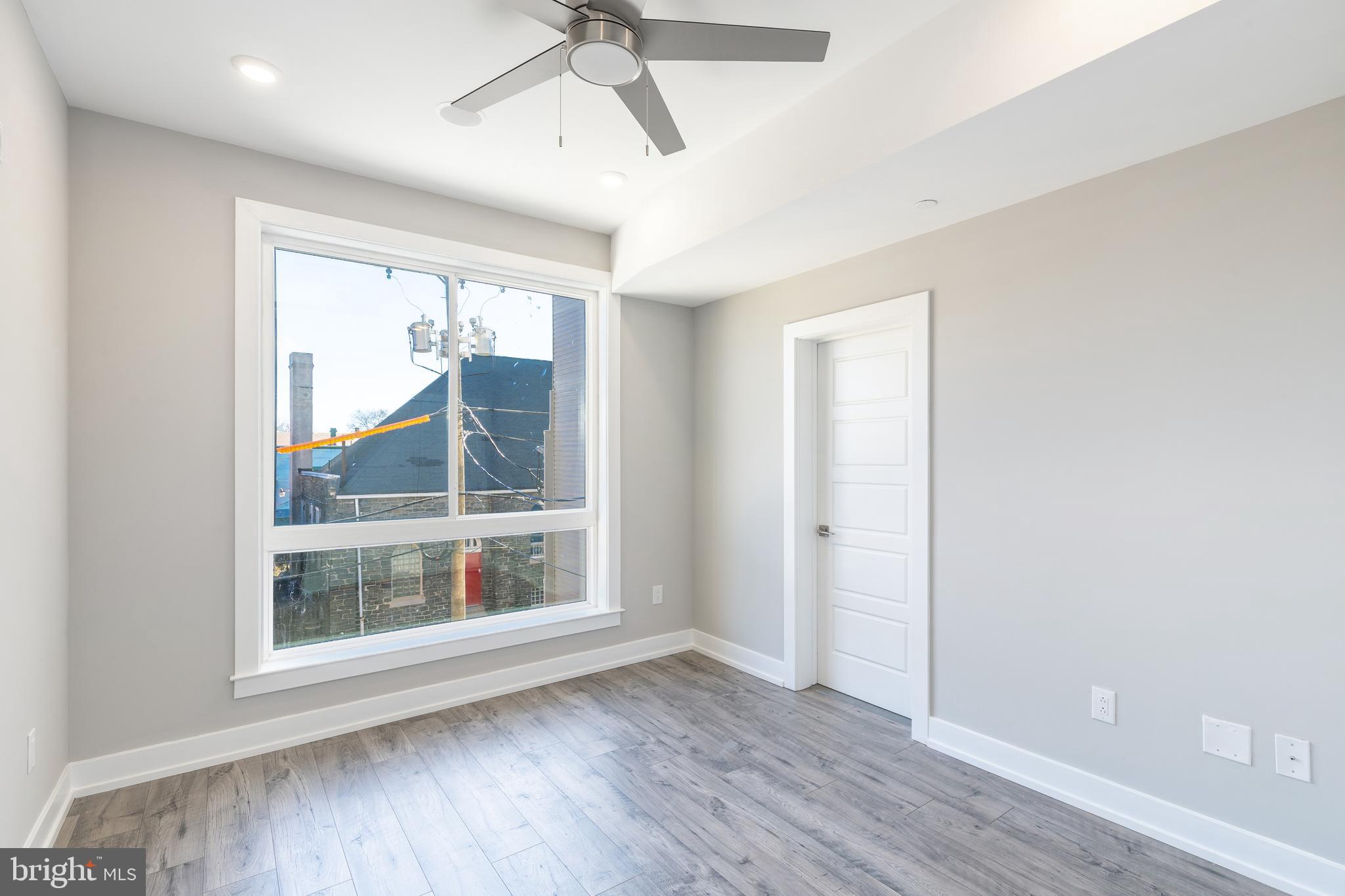 2209-11 N Broad St #303