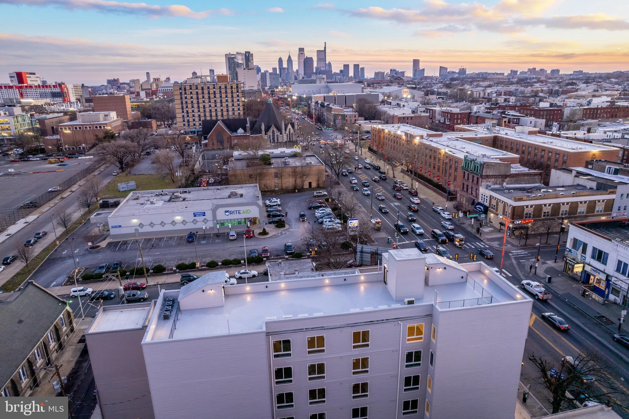 2209-11 N Broad St #303