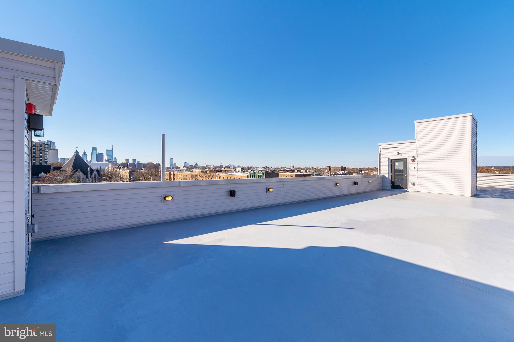 2209-11 N Broad St #303