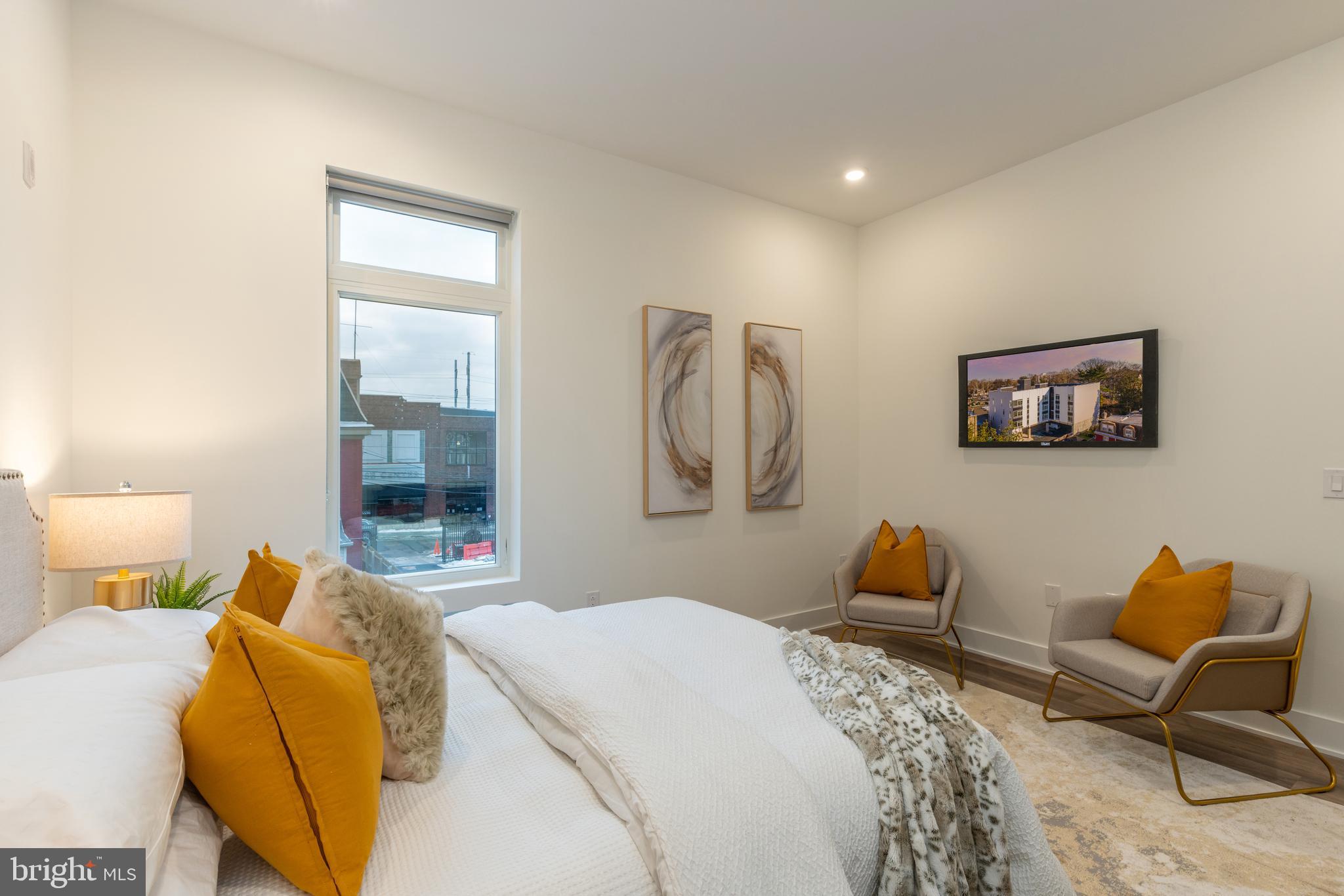 5545 PULASKI AVE #UNIT 308