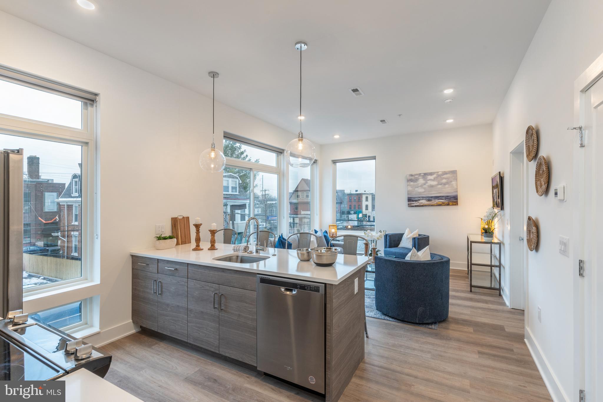 5545 PULASKI AVE #UNIT 308