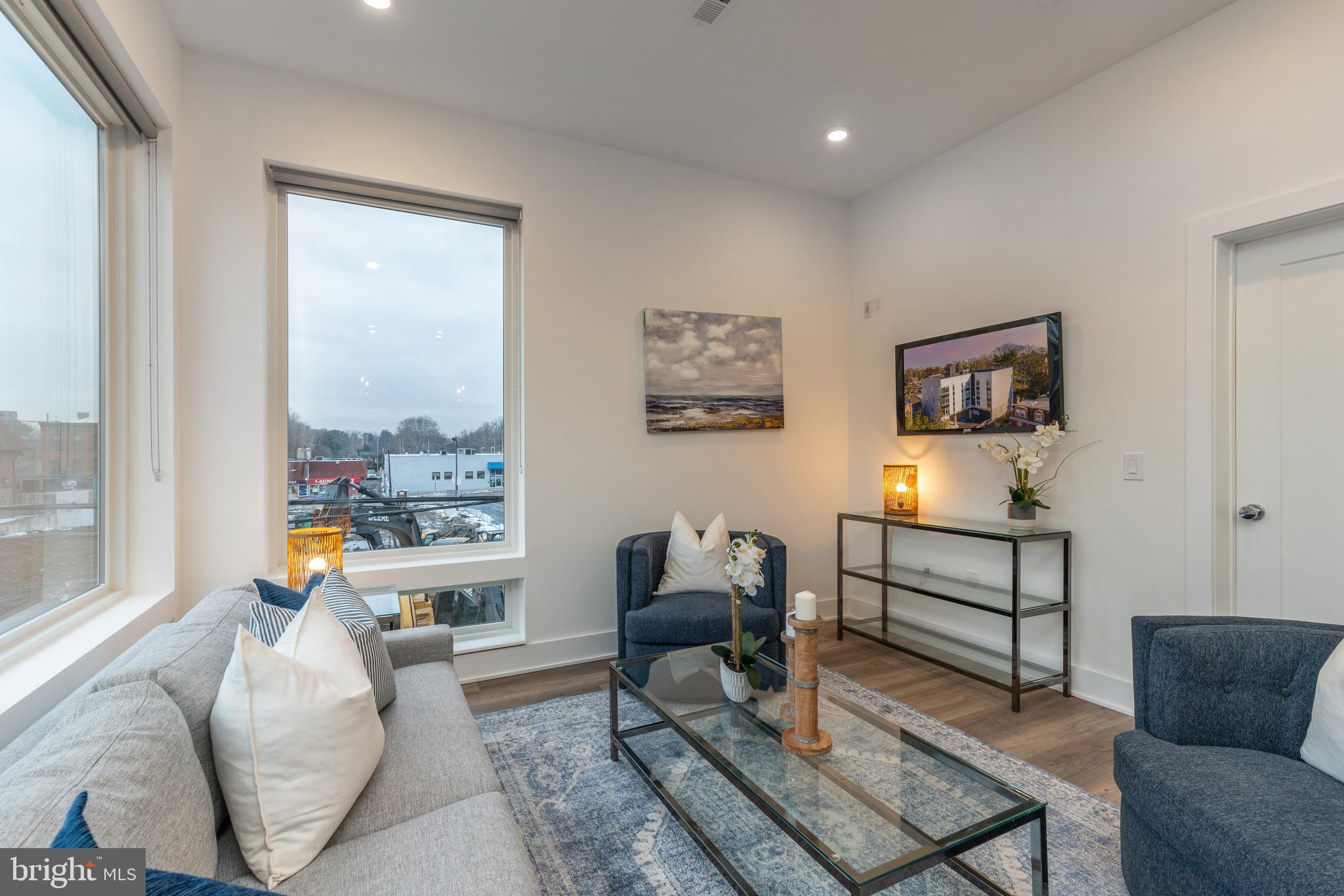 5545 PULASKI AVE #UNIT 308