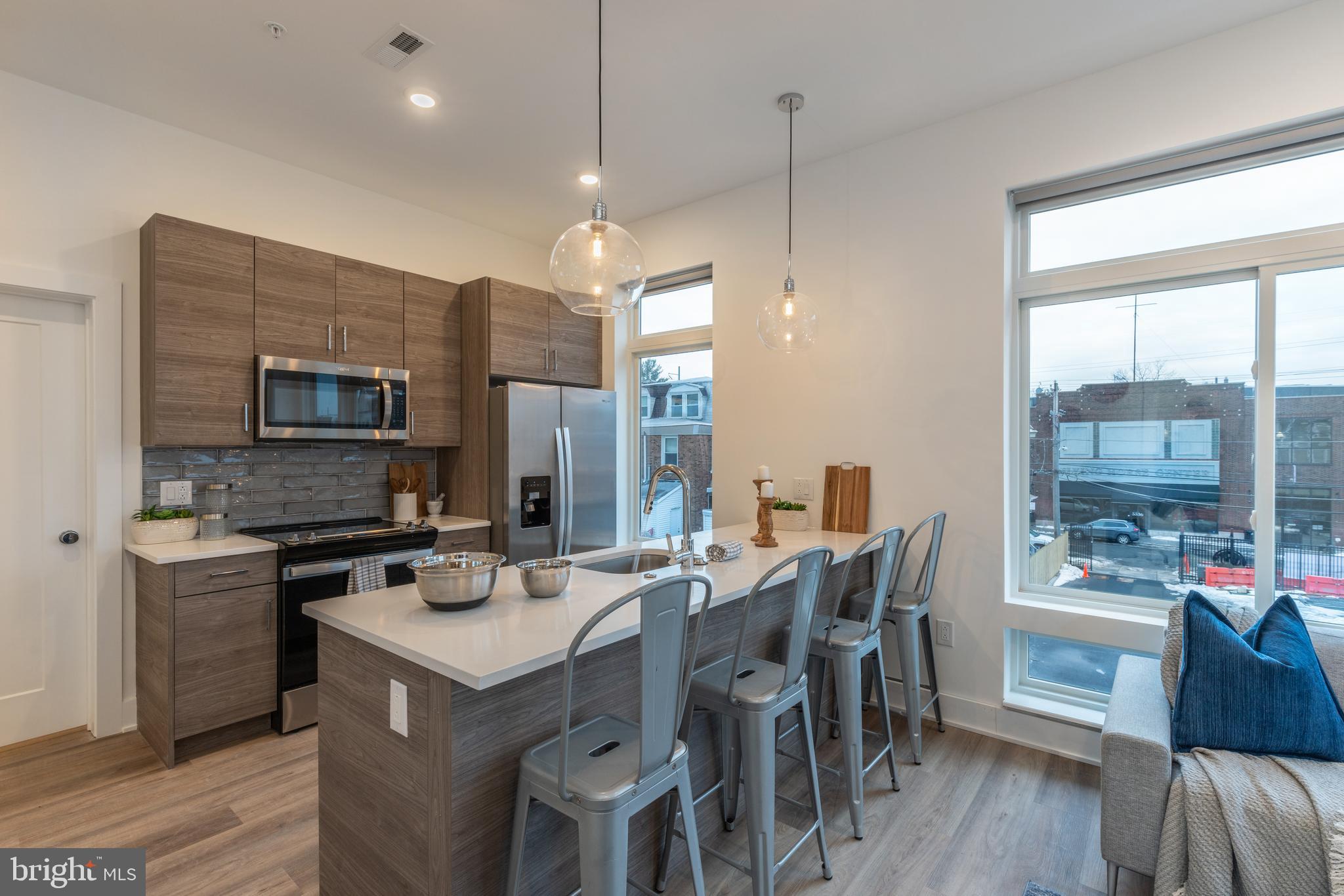 5545 PULASKI AVE #UNIT 308