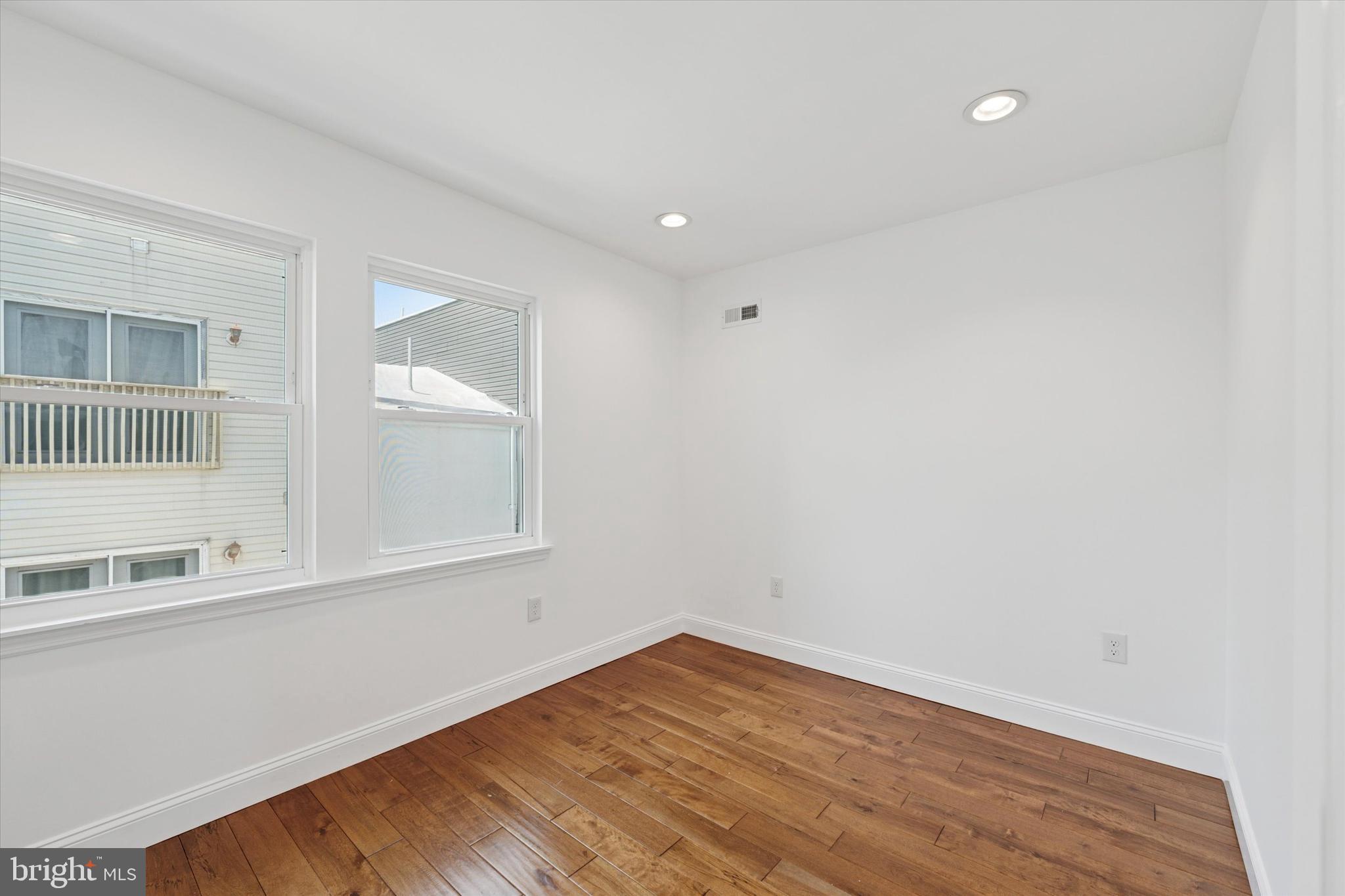 2630 E HAROLD STREET