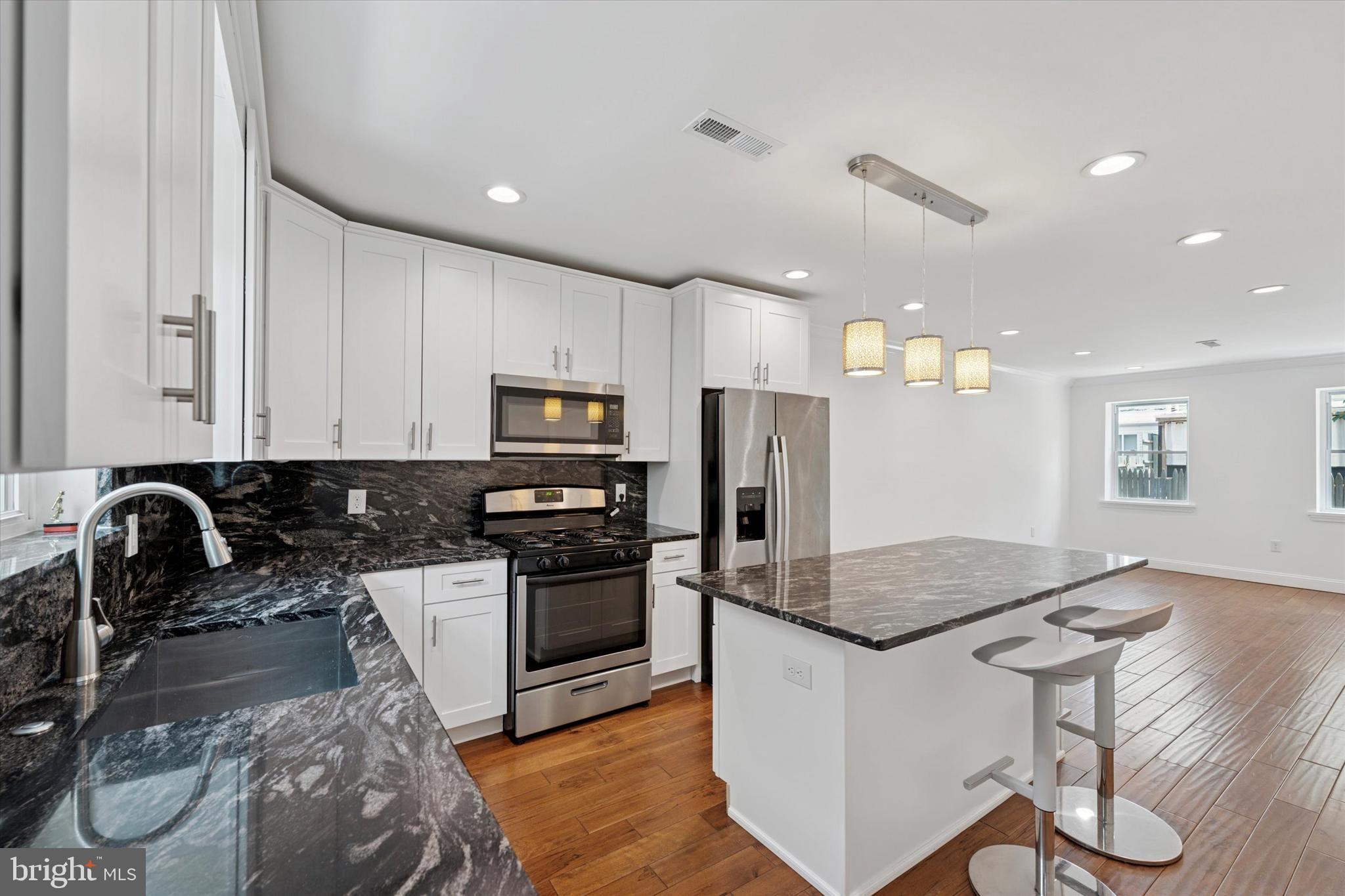 2630 E HAROLD STREET