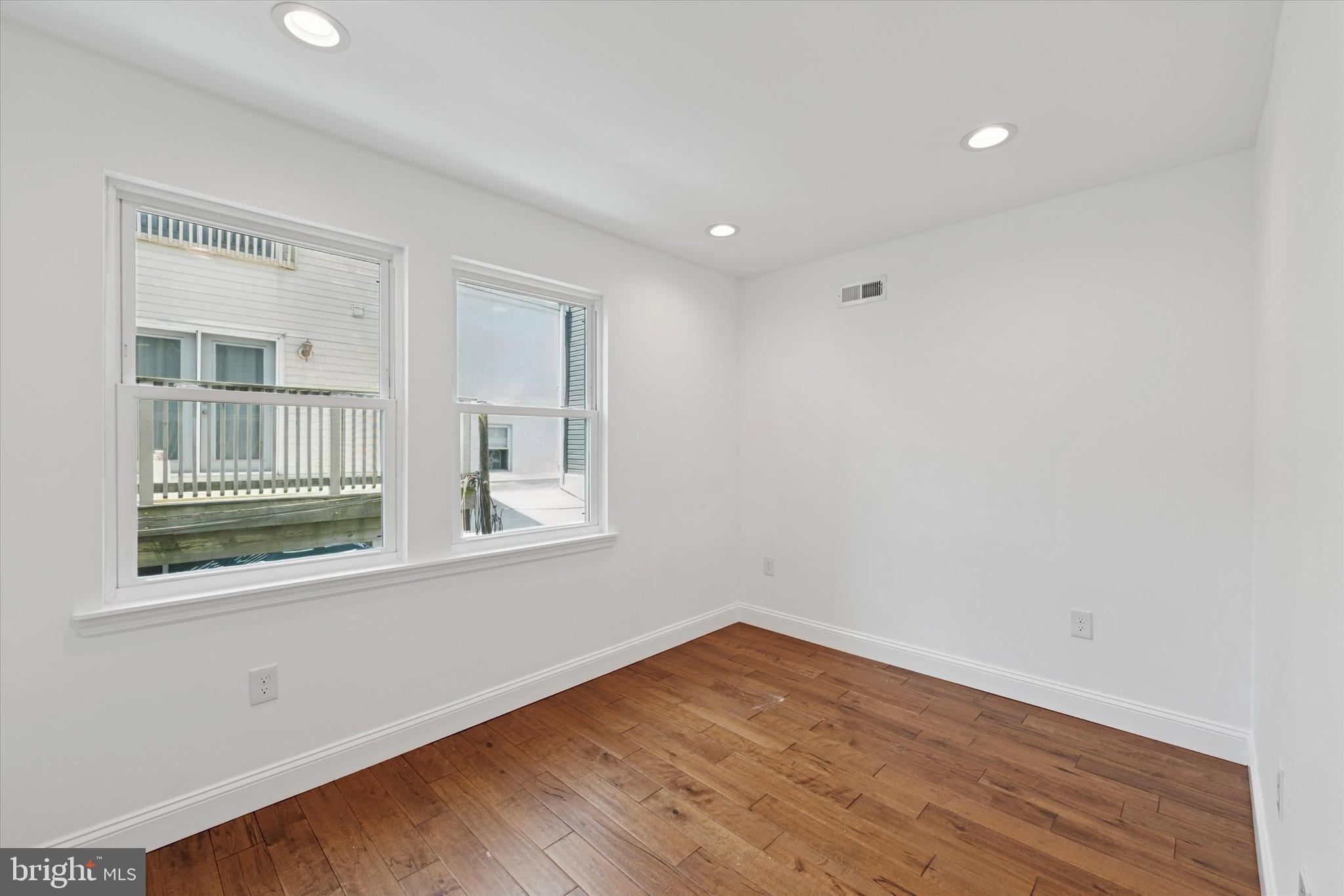 2630 E HAROLD STREET