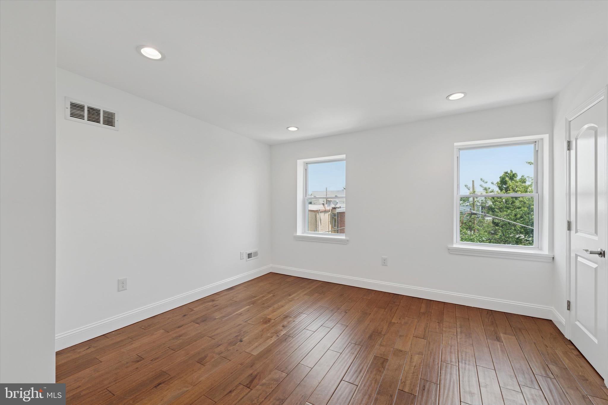 2630 E HAROLD STREET