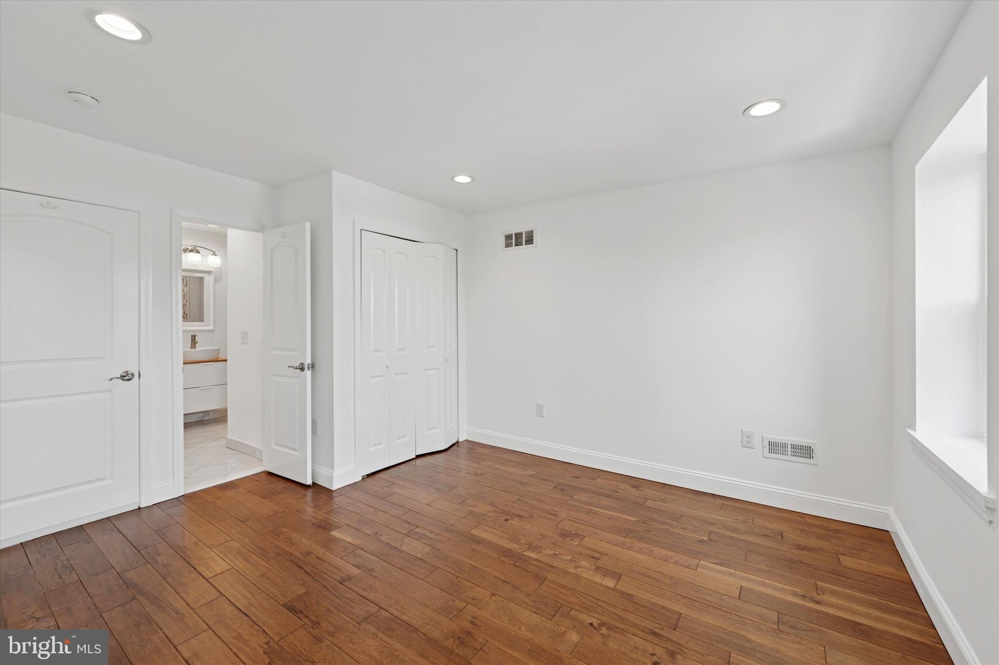 2630 E HAROLD STREET