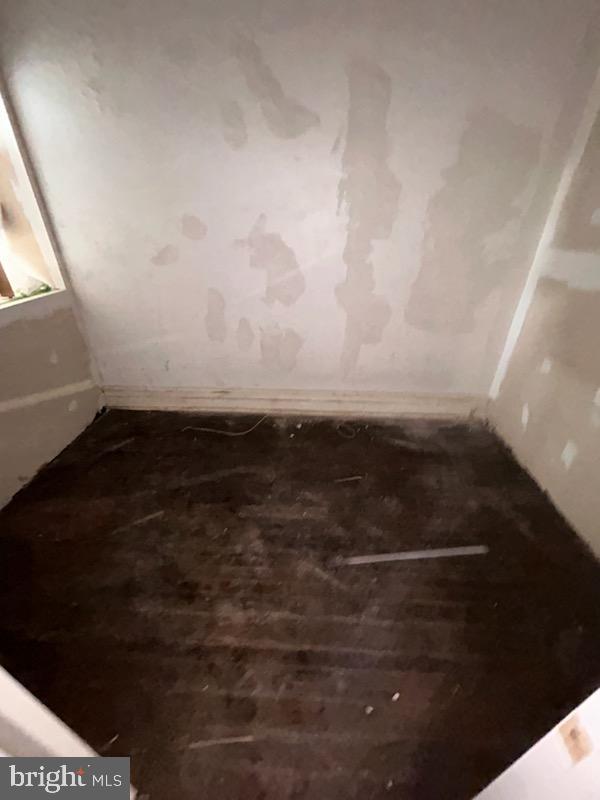 2410 N GARNET STREET