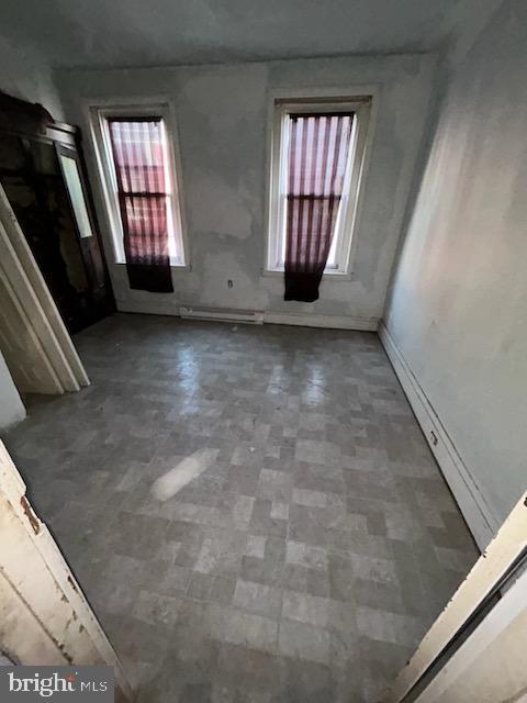 2410 N GARNET STREET