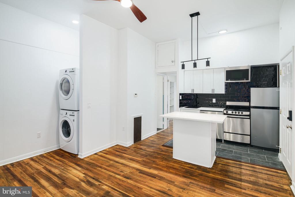 1024 PINE STREET Unit: 2