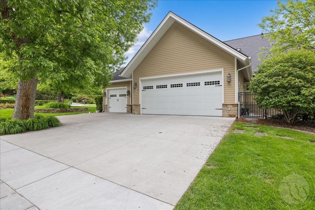 620 HIGHLAND PARK DRIVE