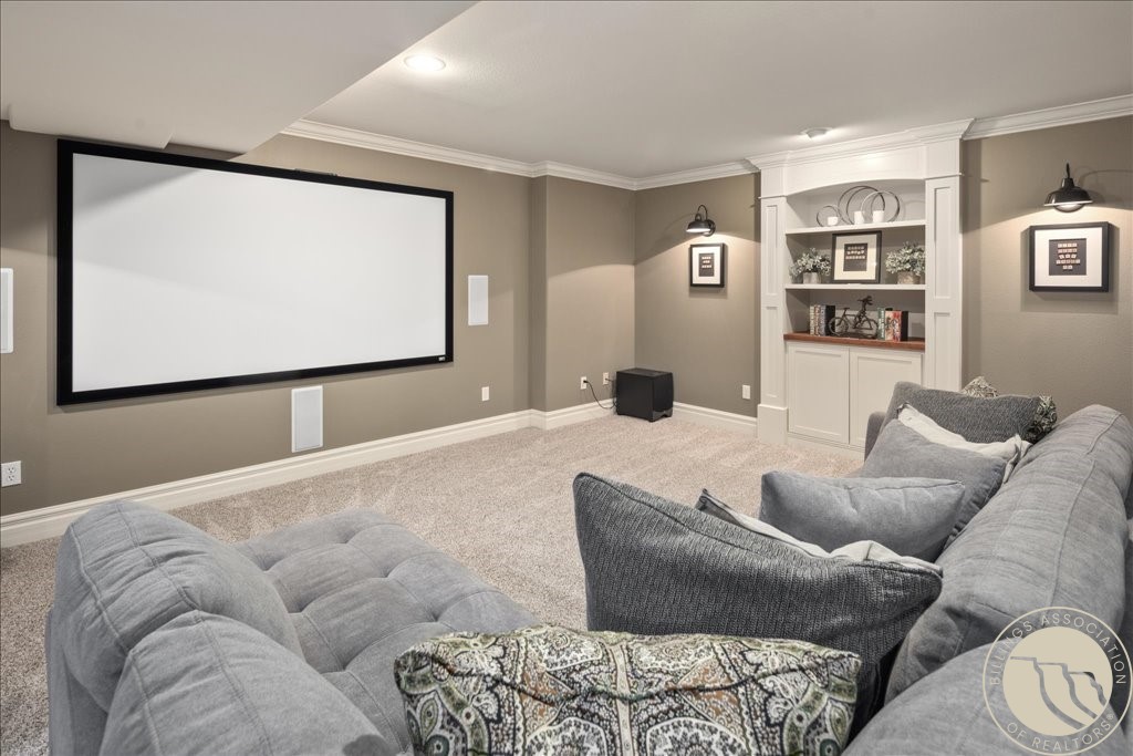 3976 Woodcreek DRIVE
