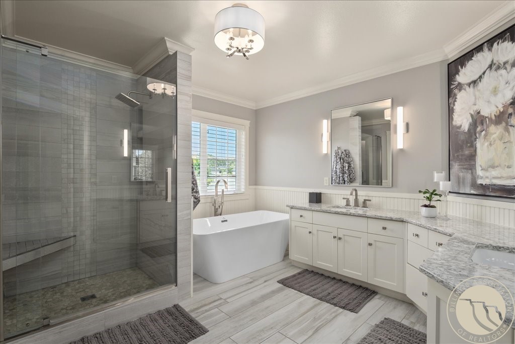 3976 Woodcreek DRIVE